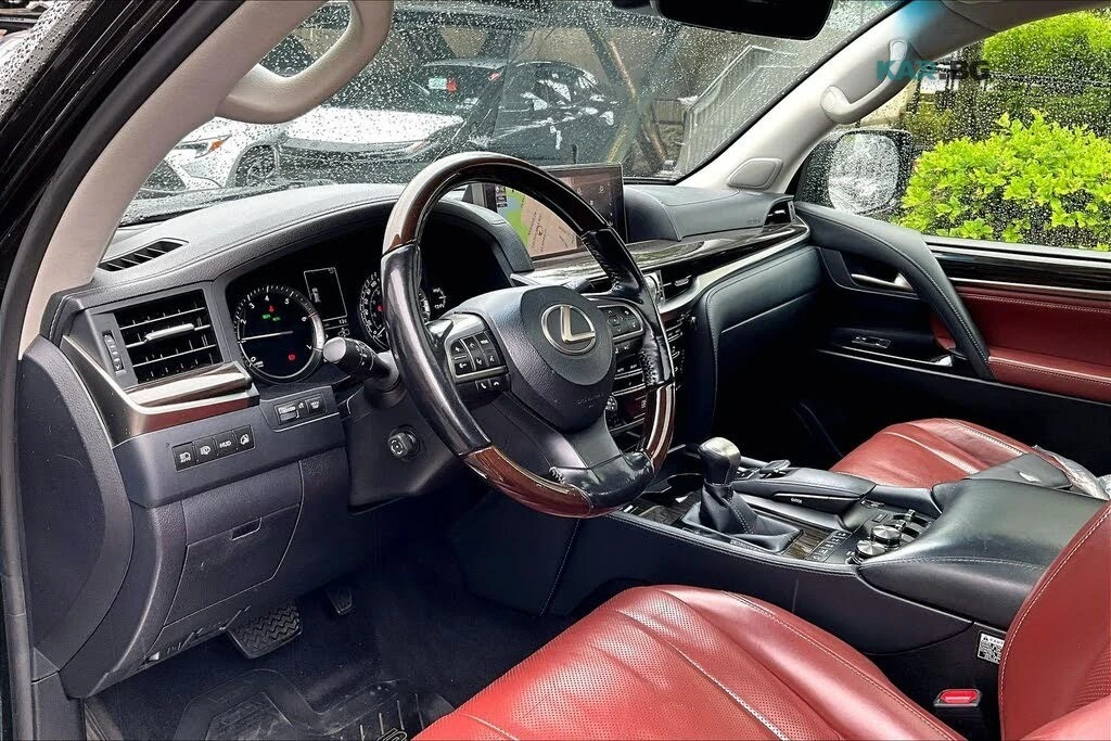 Lexus LX 570 * КОЖА* ПОДГРЕВ* ОБДУХВАНЕ* ПАНОРАМА* FULL* , снимка 3 - Автомобили и джипове - 54752869