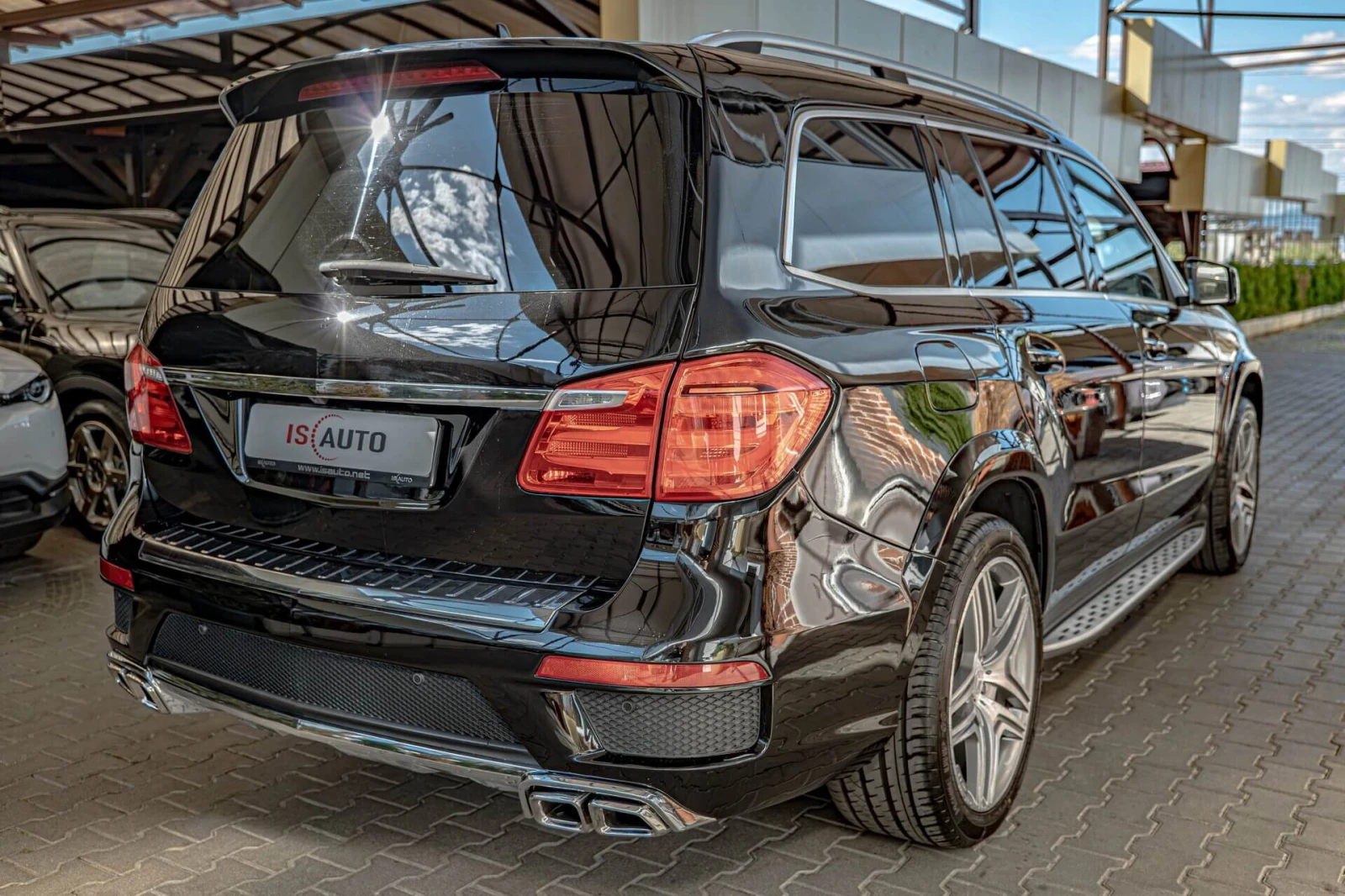 Mercedes-Benz GL 500 AMG/Чисто нов мотор 8к Евро/RSE/Panorama/Обдухване, снимка 6 - Автомобили и джипове - 55235108
