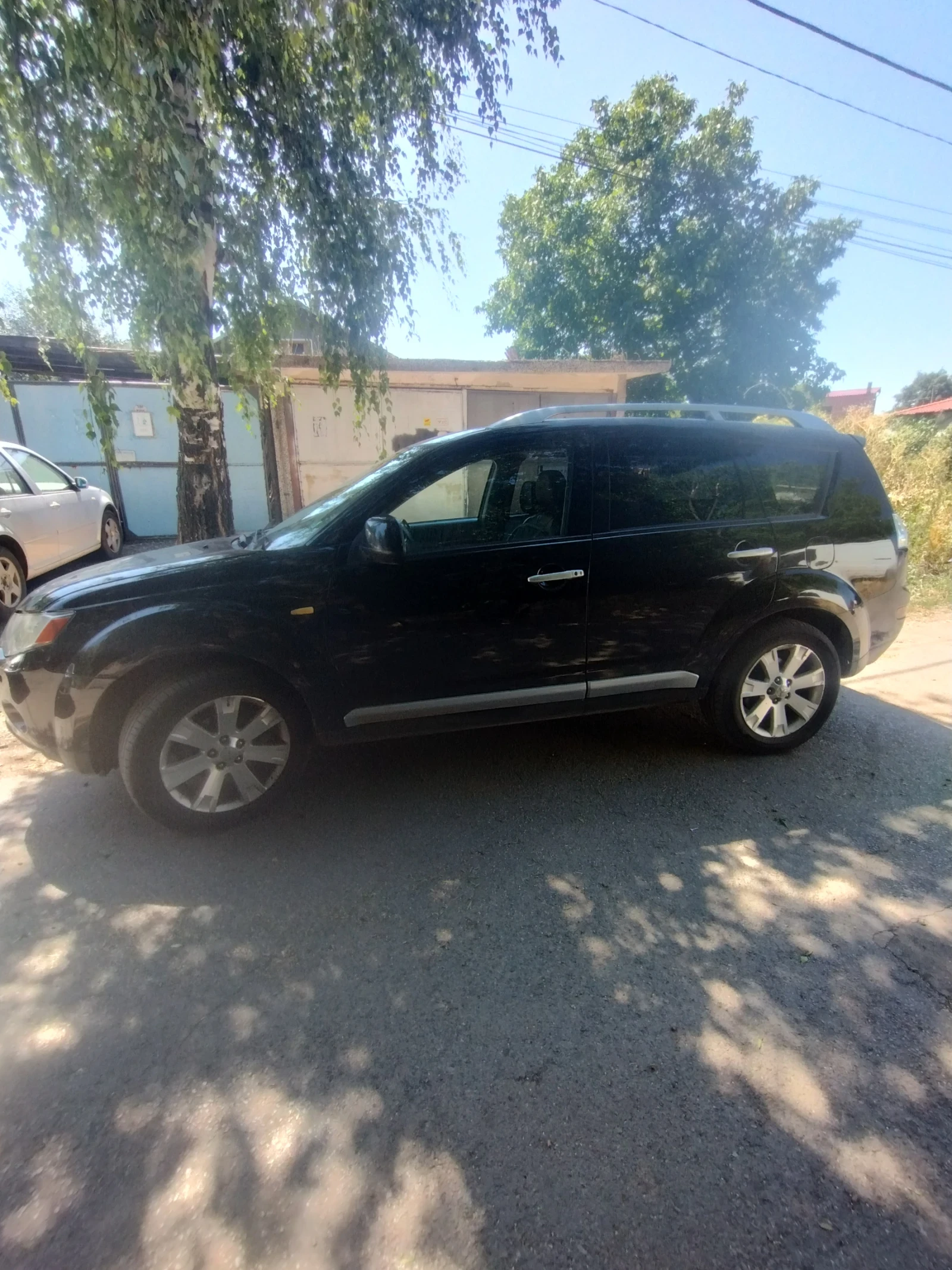 Mitsubishi Outlander, снимка 3 - Автомобили и джипове - 55499776