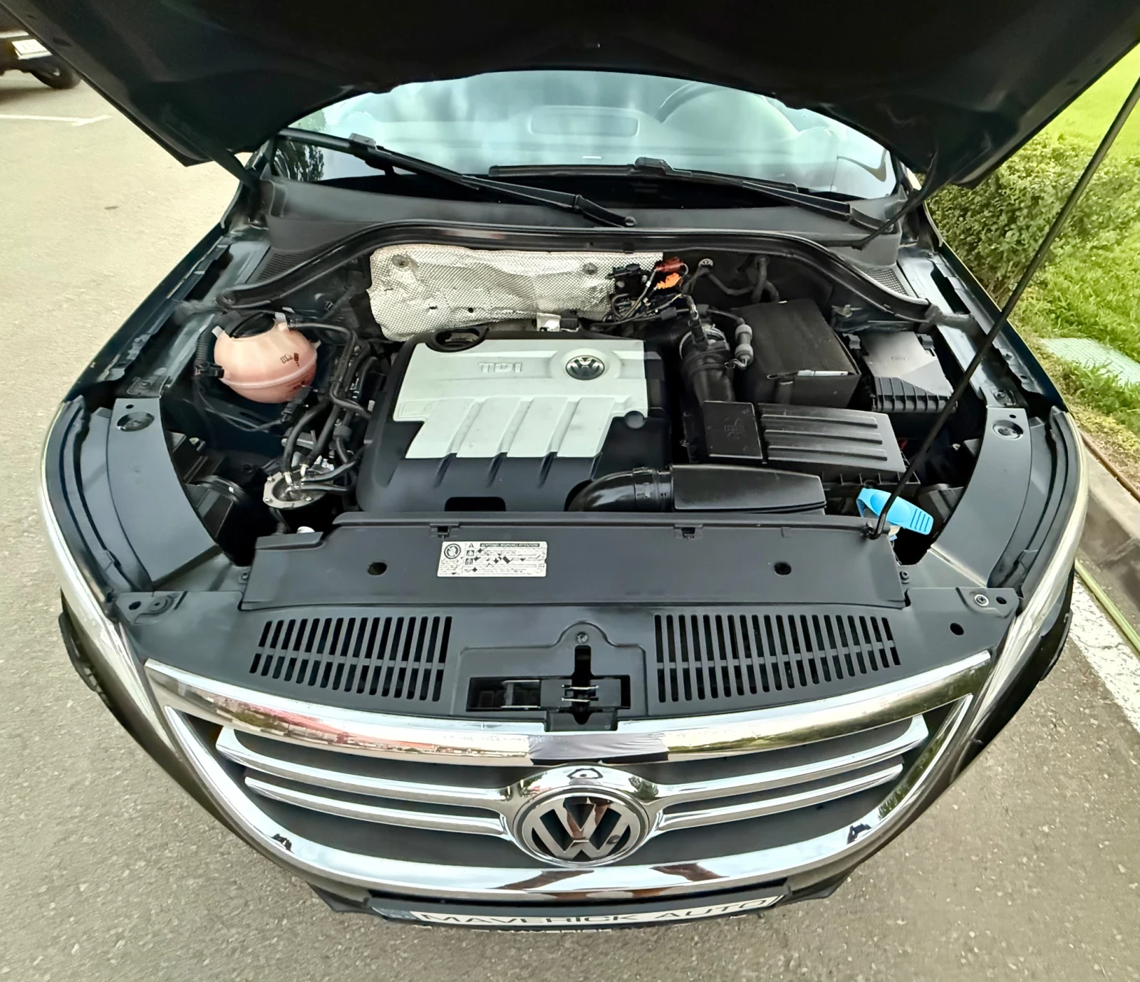 VW Tiguan Панорама Автомат NAVI, снимка 17 - Автомобили и джипове - 55540840