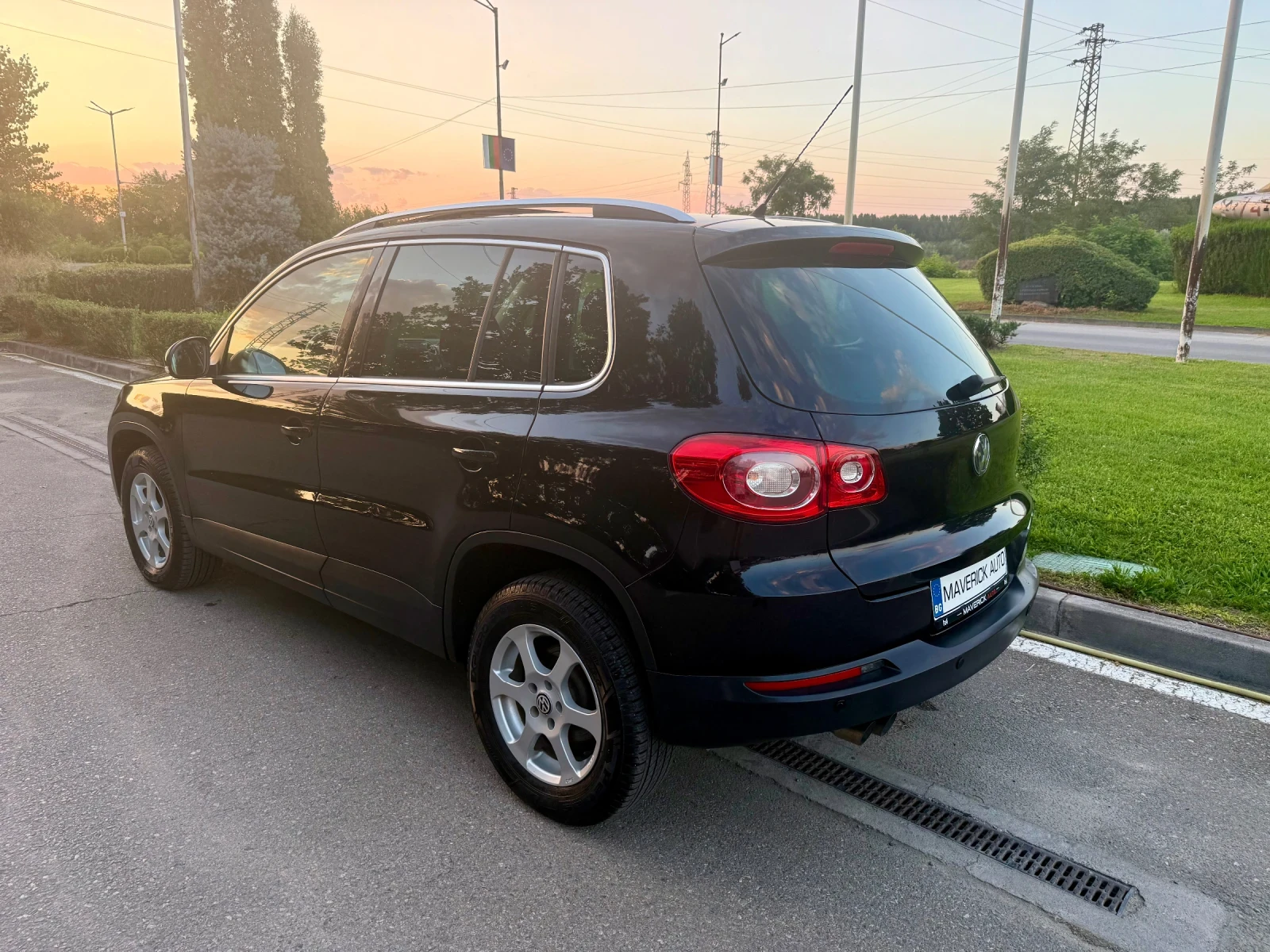VW Tiguan Панорама Автомат NAVI, снимка 6 - Автомобили и джипове - 55540840