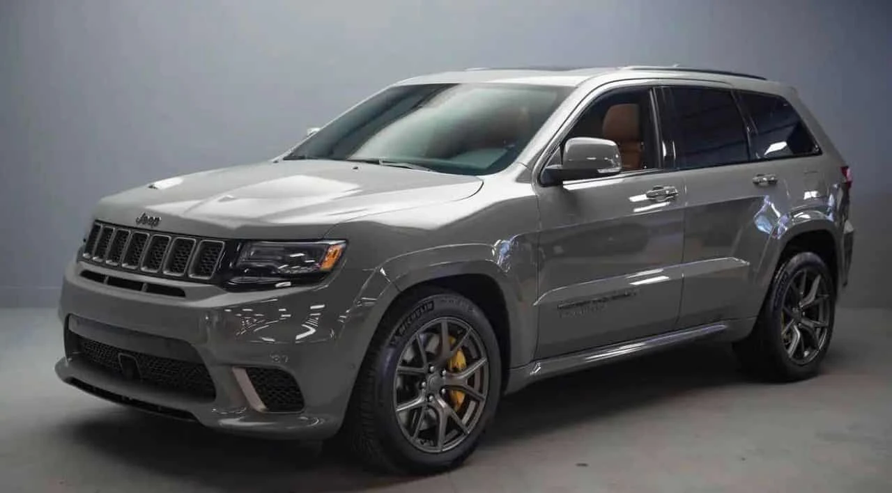 Jeep Grand cherokee Trackhawk SRT / Harman Kardon / DISTRONIC /CARFAX 