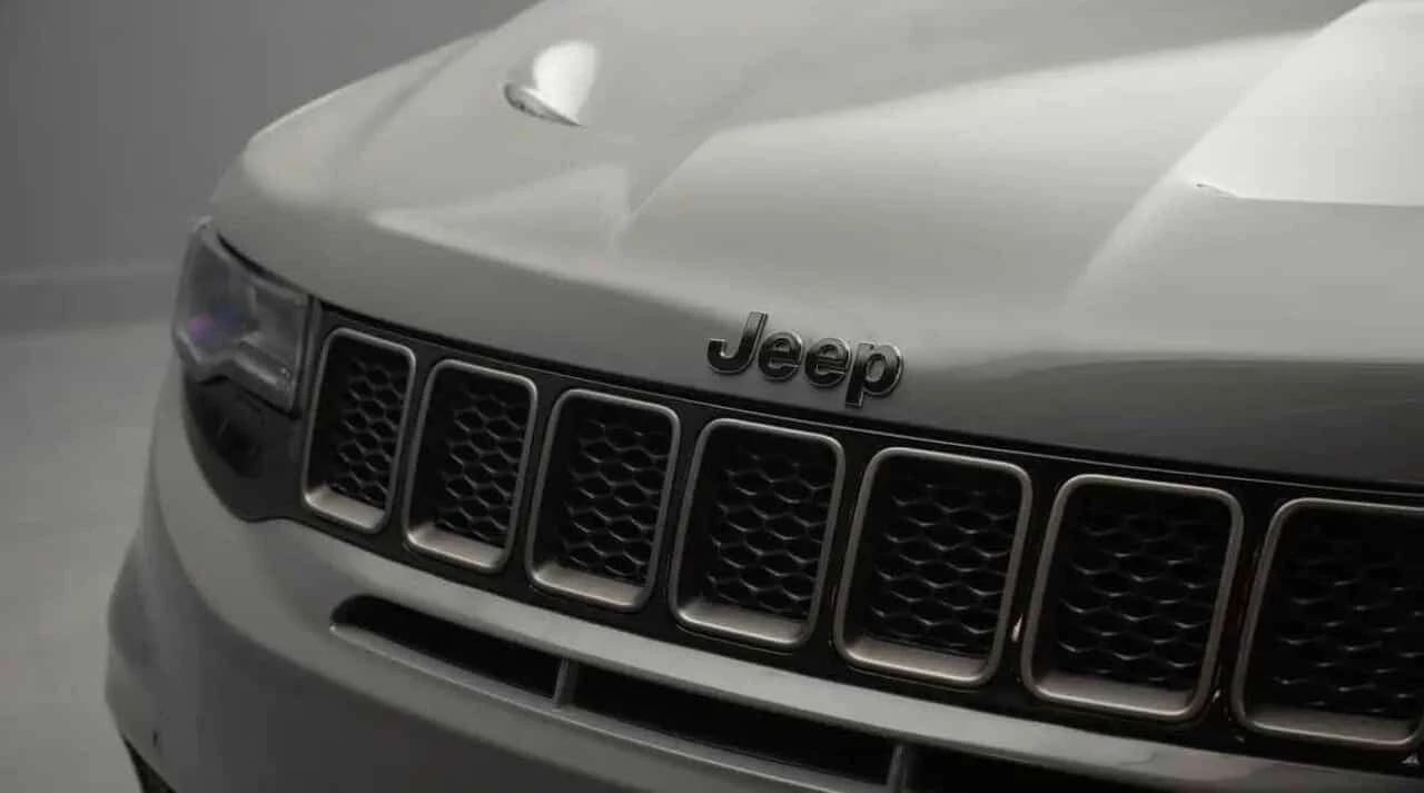 Jeep Grand cherokee Trackhawk SRT / Harman Kardon / DISTRONIC /CARFAX , снимка 6 - Автомобили и джипове - 55650360