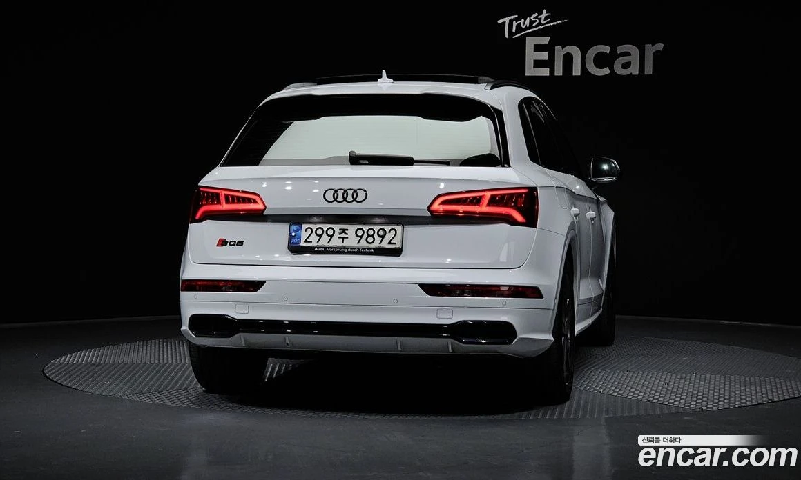 Audi SQ5 3.0 TDI Quattro, снимка 4 - Автомобили и джипове - 55676681