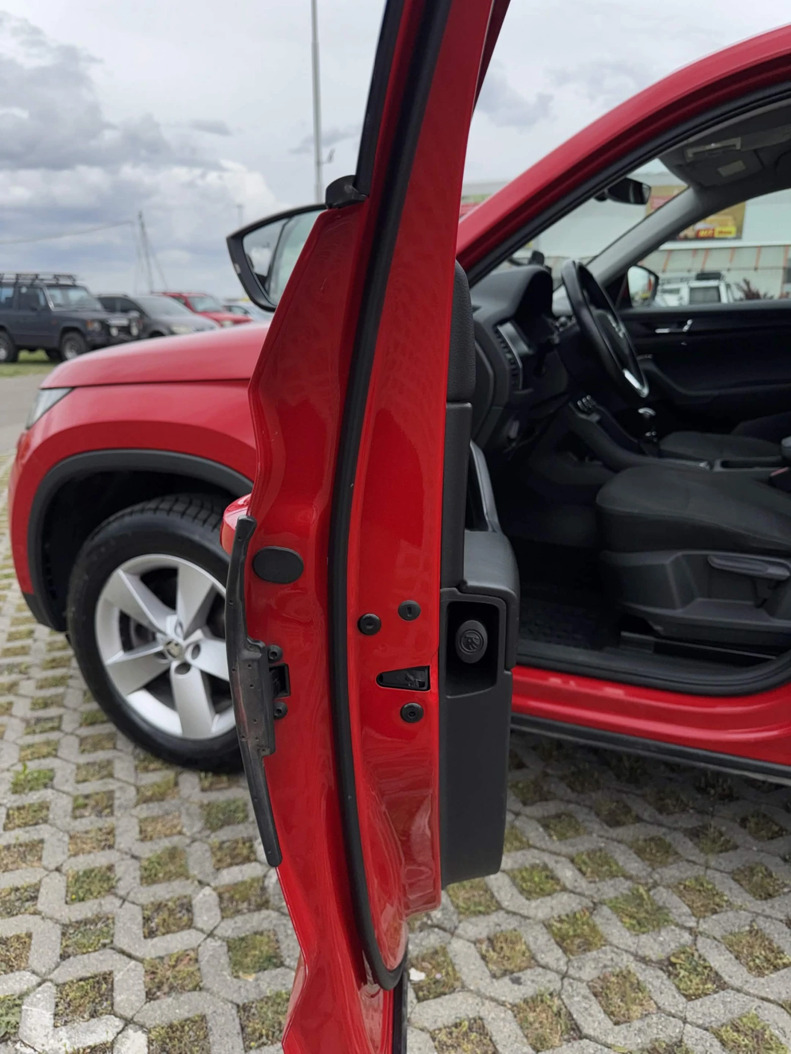 Skoda Kodiaq, снимка 13 - Автомобили и джипове - 56132482