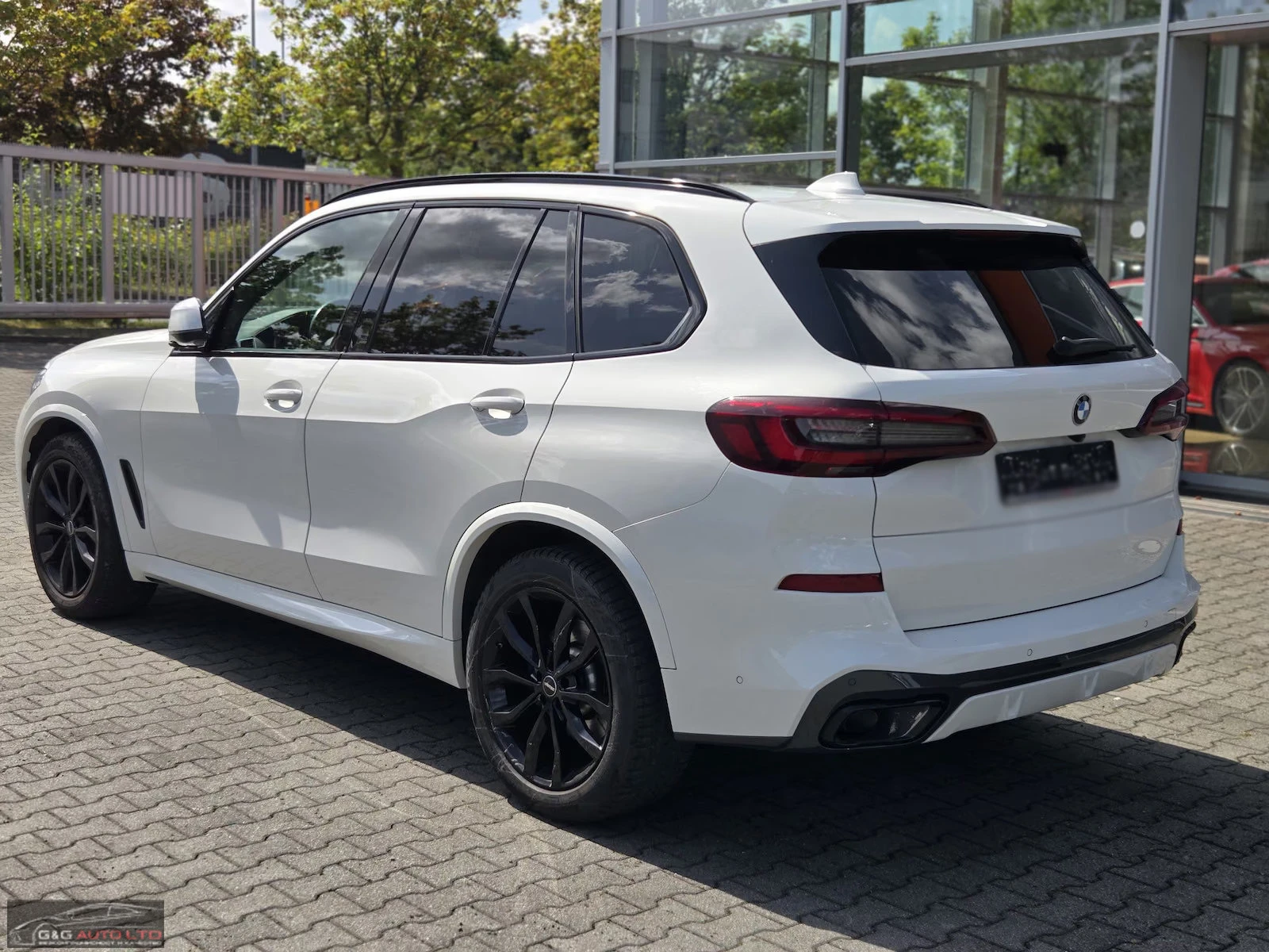 BMW X5 xDrive30d/286HP/M-SPORT/LASER/HUD/AHK/CAM/697q, снимка 4 - Автомобили и джипове - 56213790