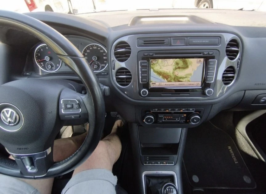 VW Tiguan 2.0 tsi/4Motion/Швейцария , снимка 9 - Автомобили и джипове - 56303603