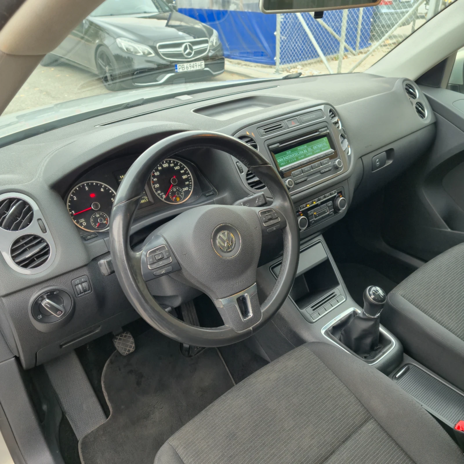 VW Tiguan 2.0 TDi 4 MOTION, снимка 12 - Автомобили и джипове - 56665908