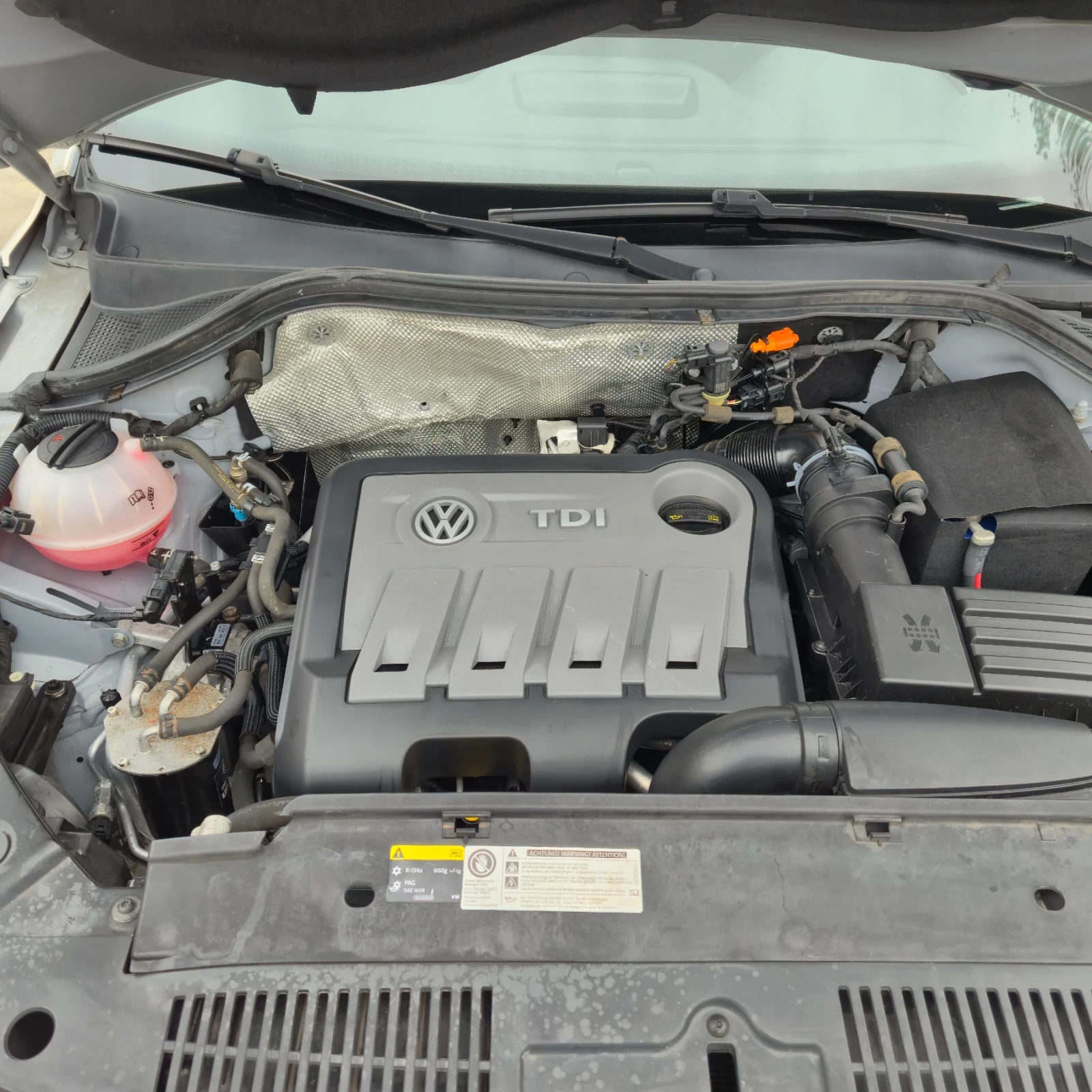 VW Tiguan 2.0 TDi 4 MOTION, снимка 15 - Автомобили и джипове - 56665908