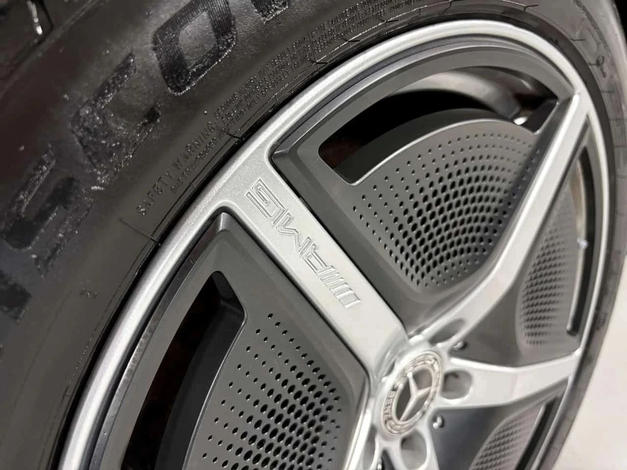 Mercedes-Benz EQE, снимка 6 - Автомобили и джипове - 56686732