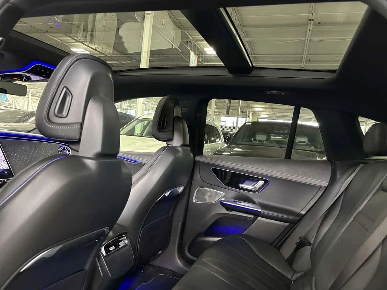 Mercedes-Benz EQE, снимка 11 - Автомобили и джипове - 56686732