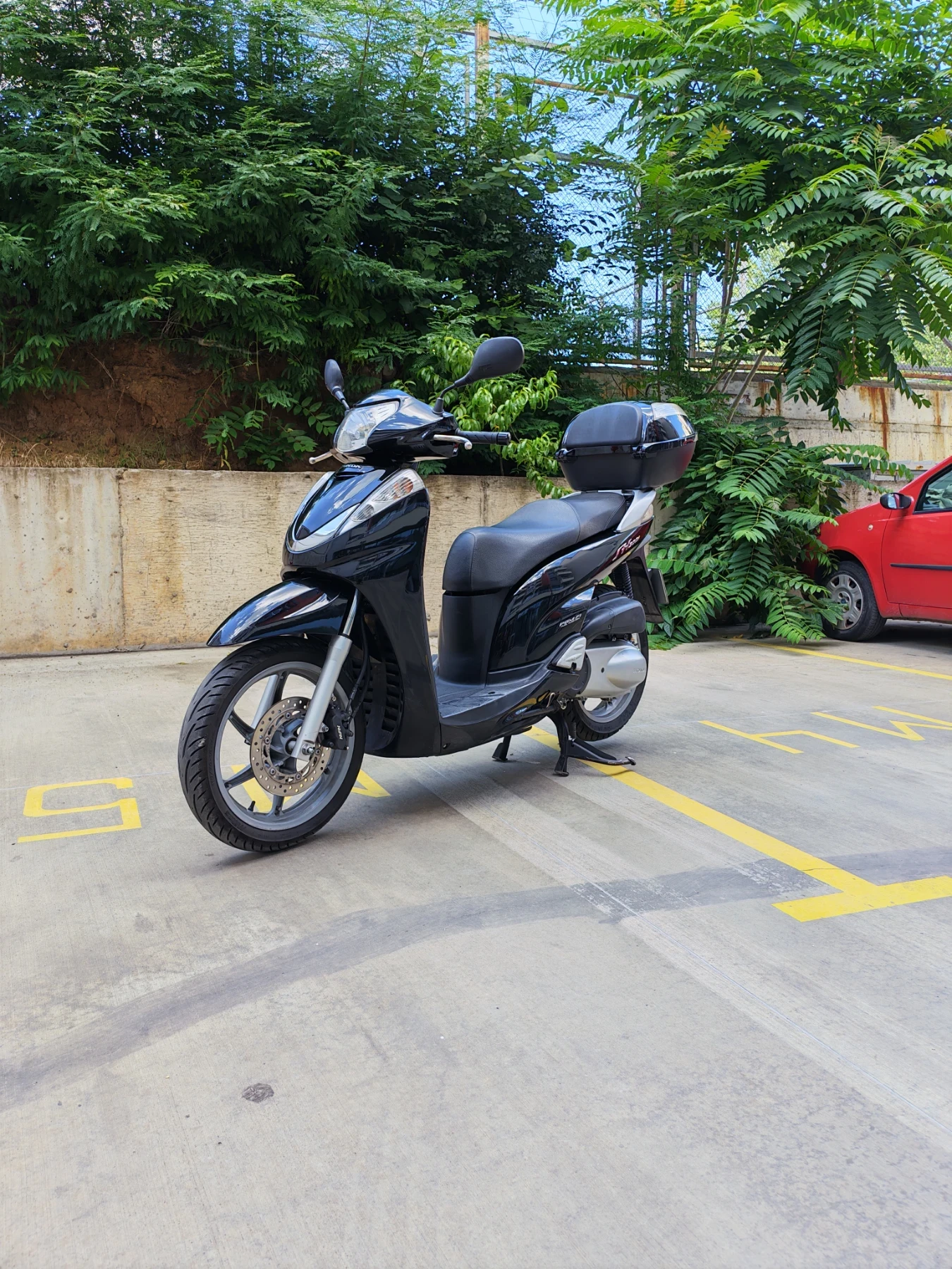 Honda Sh 300i, снимка 9 - Мотоциклети и мототехника - 55105207