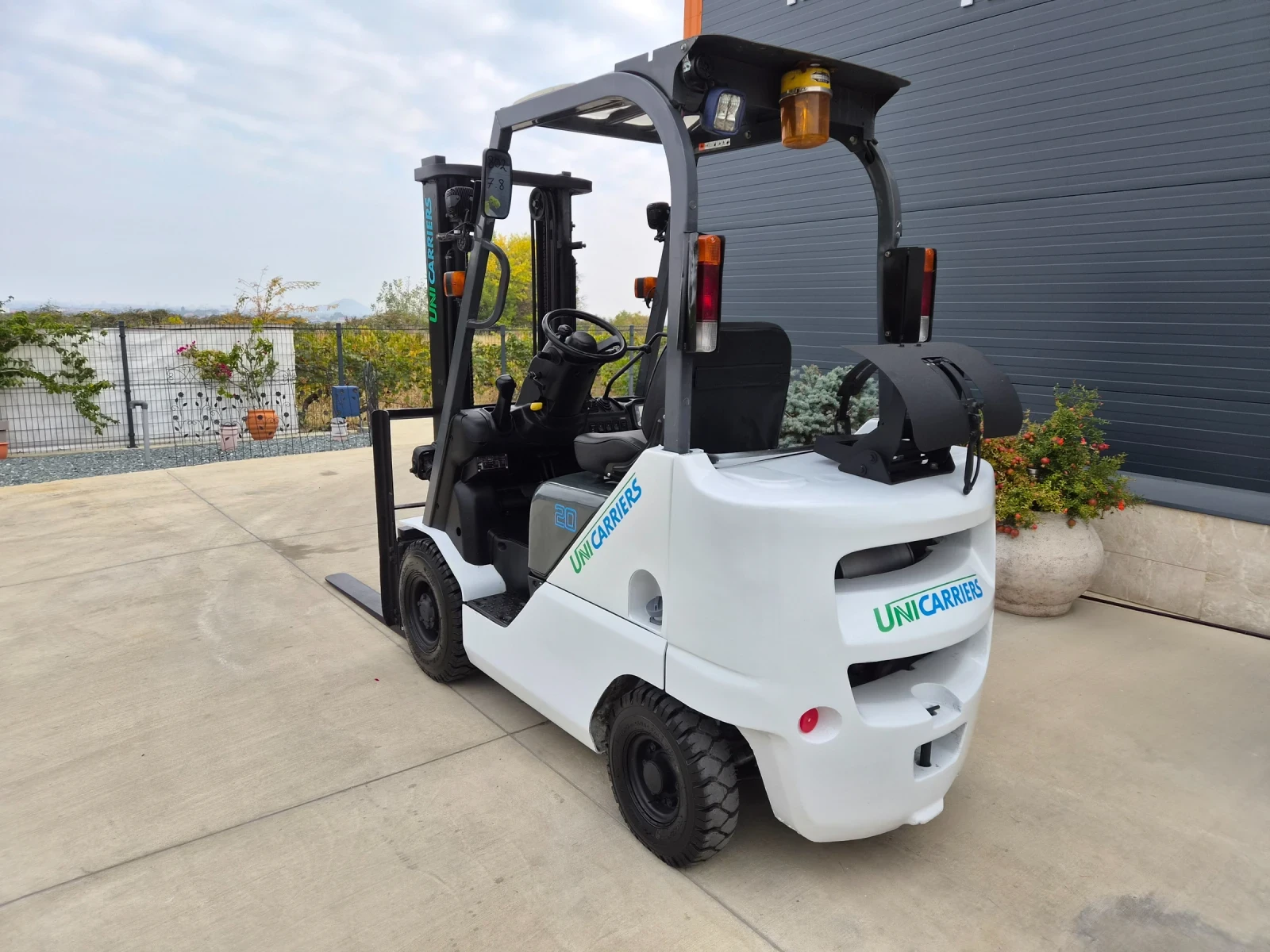 ������� Nissan UNICARRIERS / 2 ���� / ���������� / ���+ ������ ! | Mobile.bg � ����������� 3