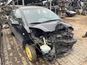 Toyota Yaris 1.0, снимка 3