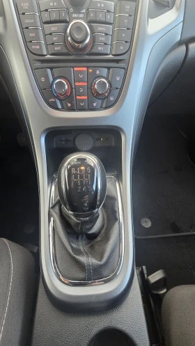 Opel Astra 1.6 TURBO GTC, снимка 16