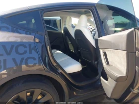 Tesla Model Y Long Range Dual Motor All-Wheel Drive, снимка 8