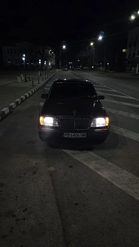Обява за продажба на Mercedes-Benz 124 250 TurboDiesel ~11 000 лв. - изображение 1