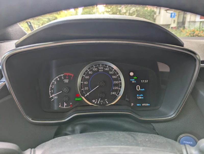 Toyota Corolla 1.8 Touring Sports Hybrid Comfort гаранция Relax, снимка 11 - Автомобили и джипове - 51734017