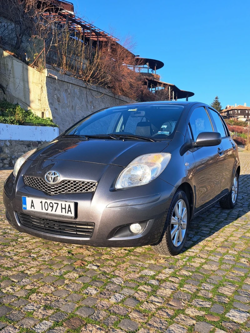 Toyota Yaris 1.33 фейс , снимка 1 - Автомобили и джипове - 48516269