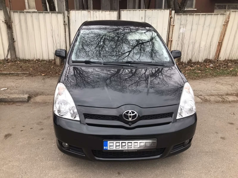 Toyota Corolla verso 2.2 DCAT 177ps, снимка 1 - Автомобили и джипове - 48910707