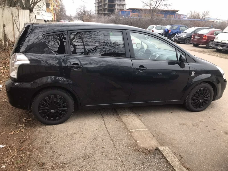 Toyota Corolla verso 2.2 DCAT 177ps, снимка 10 - Автомобили и джипове - 48910707