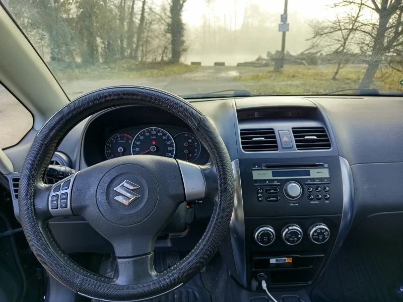 Suzuki SX4, снимка 6 - Автомобили и джипове - 49340419