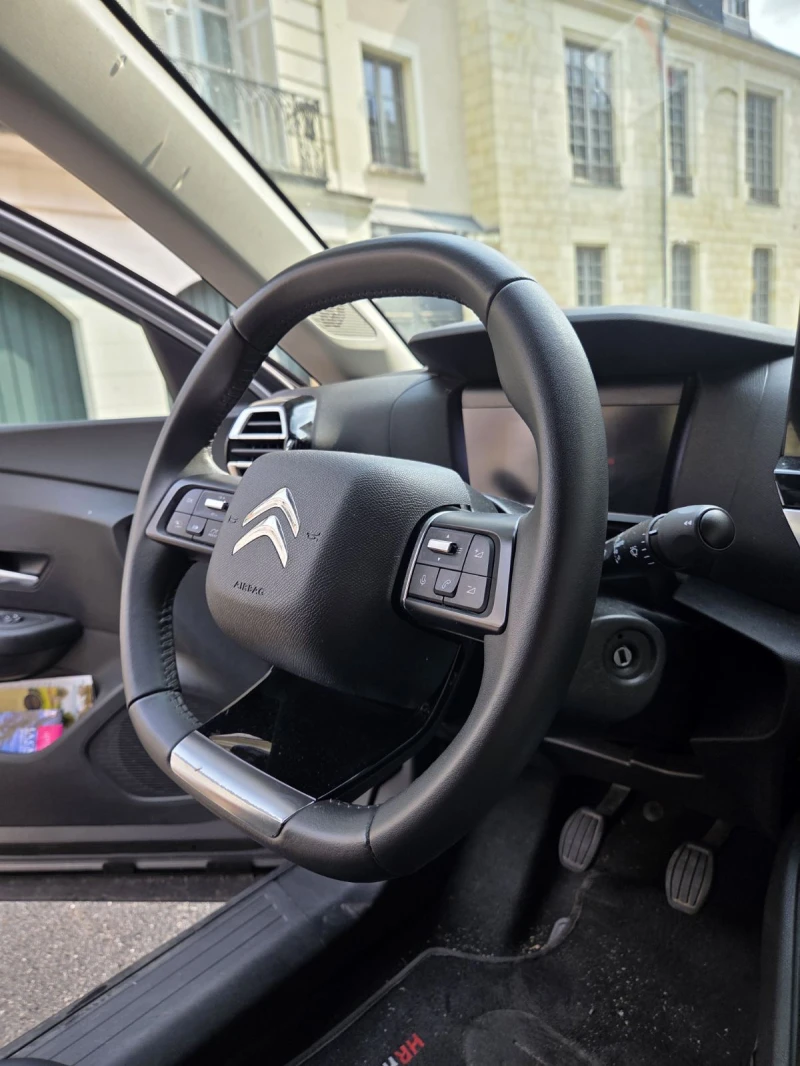 Citroen C4 PURETECH 130 Feel Pack, снимка 3 - Автомобили и джипове - 52390831