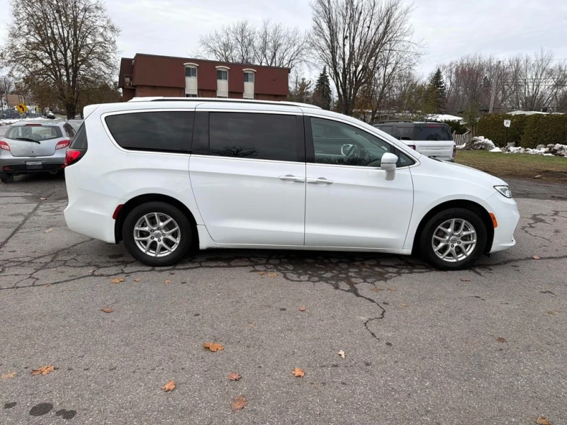 Chrysler Pacifica 2021 TOURING L * БЕЗ ПЪРВОНАЧАЛНА ВНОСКА* , снимка 4 - Автомобили и джипове - 52830180