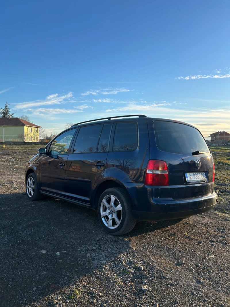 VW Touran 1.9tdi 105, снимка 3 - Автомобили и джипове - 53091036