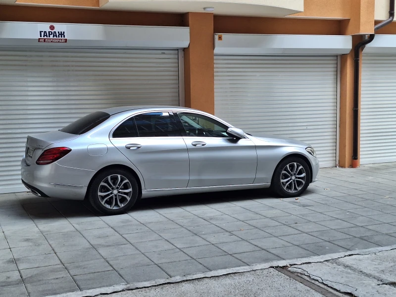 Mercedes-Benz C 220