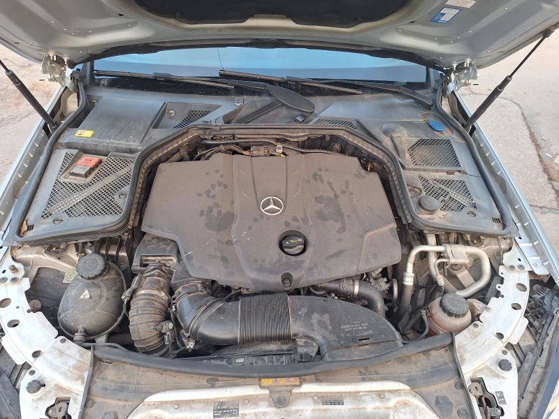 Mercedes-Benz C 220, снимка 3 - Автомобили и джипове - 53485962