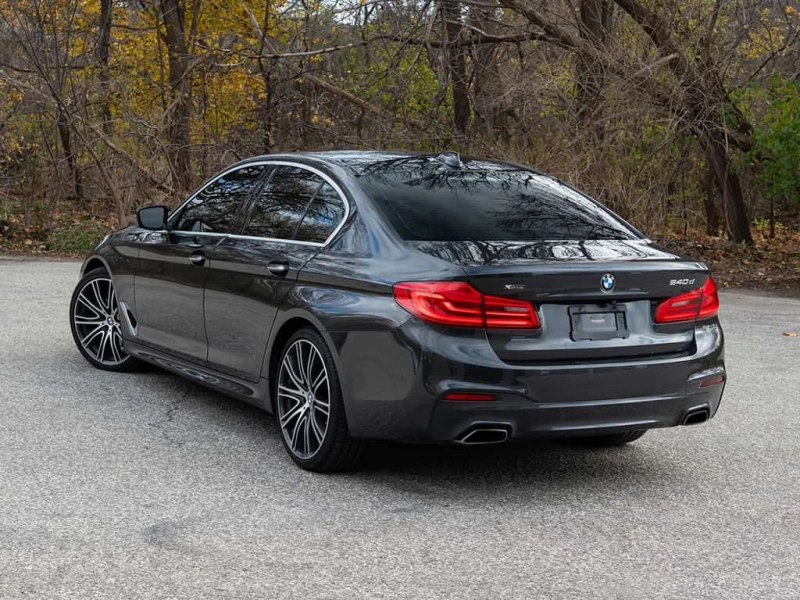 BMW 540 * 540d XDrive / No Accidents * CARFAX * ЦЕНА ДО БГ, снимка 3 - Автомобили и джипове - 53529012