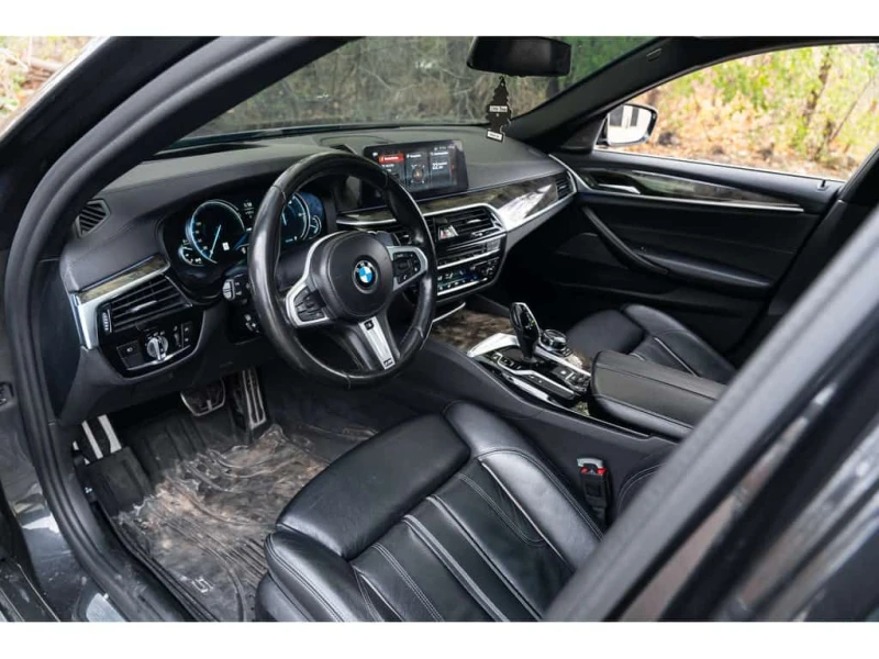 BMW 540 * 540d XDrive / No Accidents * CARFAX * ЦЕНА ДО БГ, снимка 13 - Автомобили и джипове - 53529012