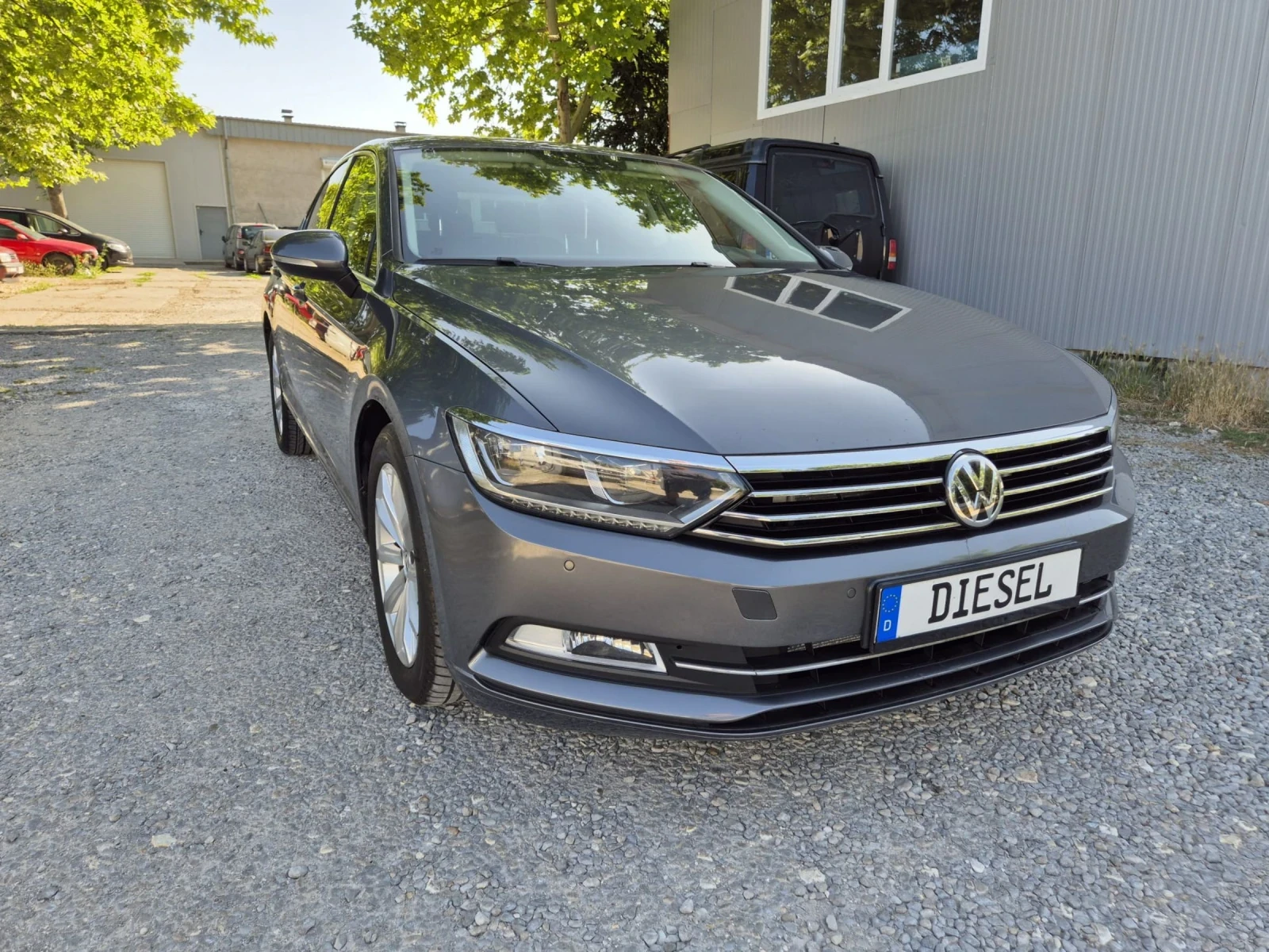 VW Passat 2.0TDI- Navi - изображение 2