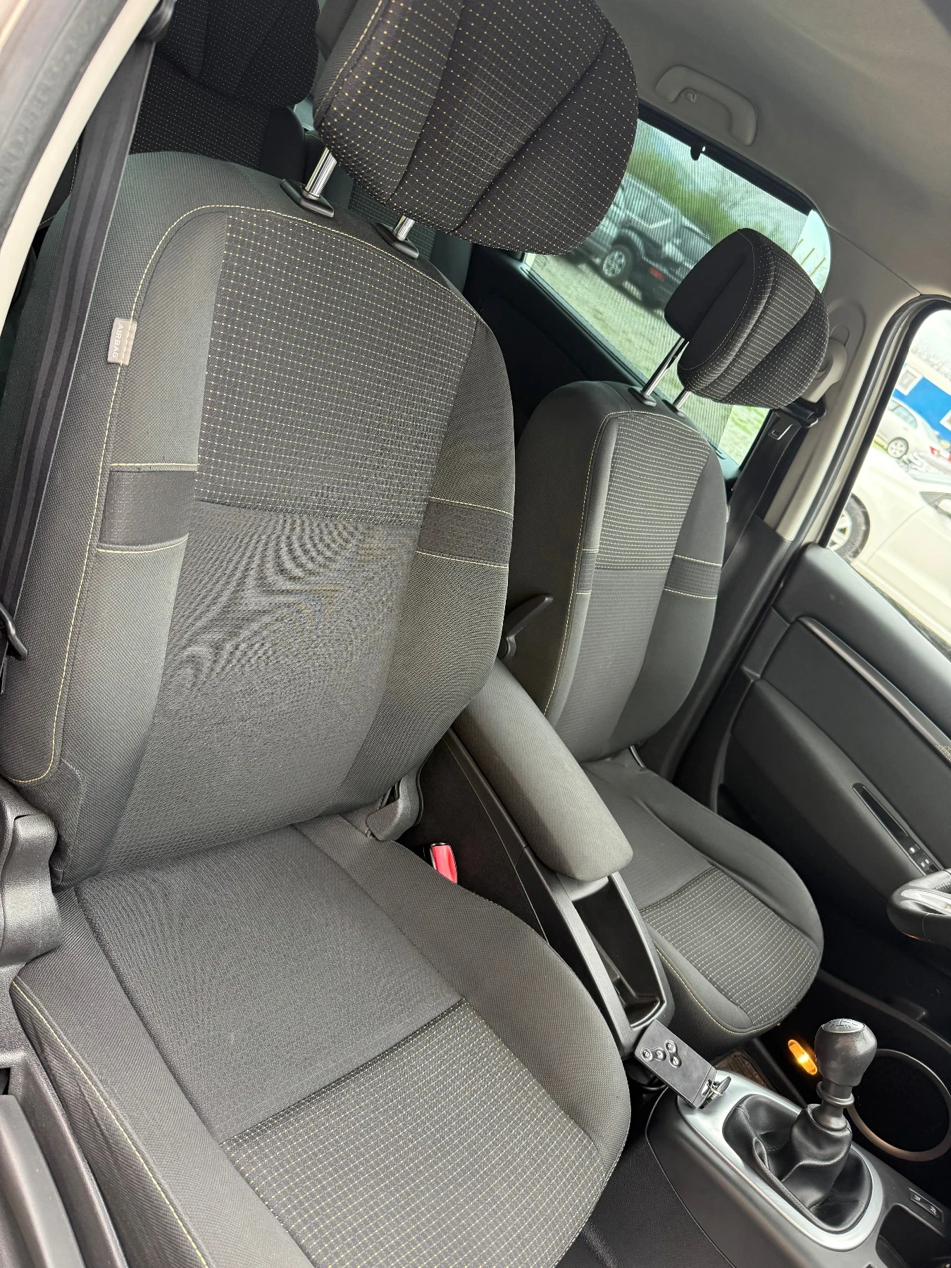Renault Grand scenic 1.4 I ЧИСТО НОВ - изображение 10
