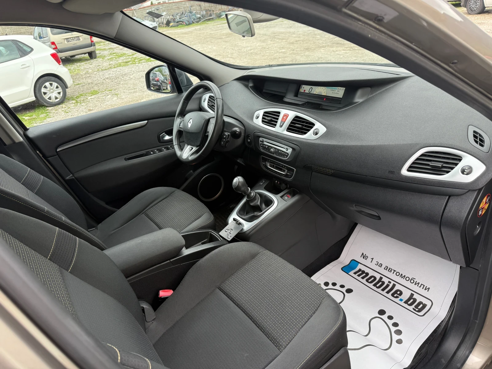 Renault Grand scenic 1.4 I ЧИСТО НОВ - изображение 9