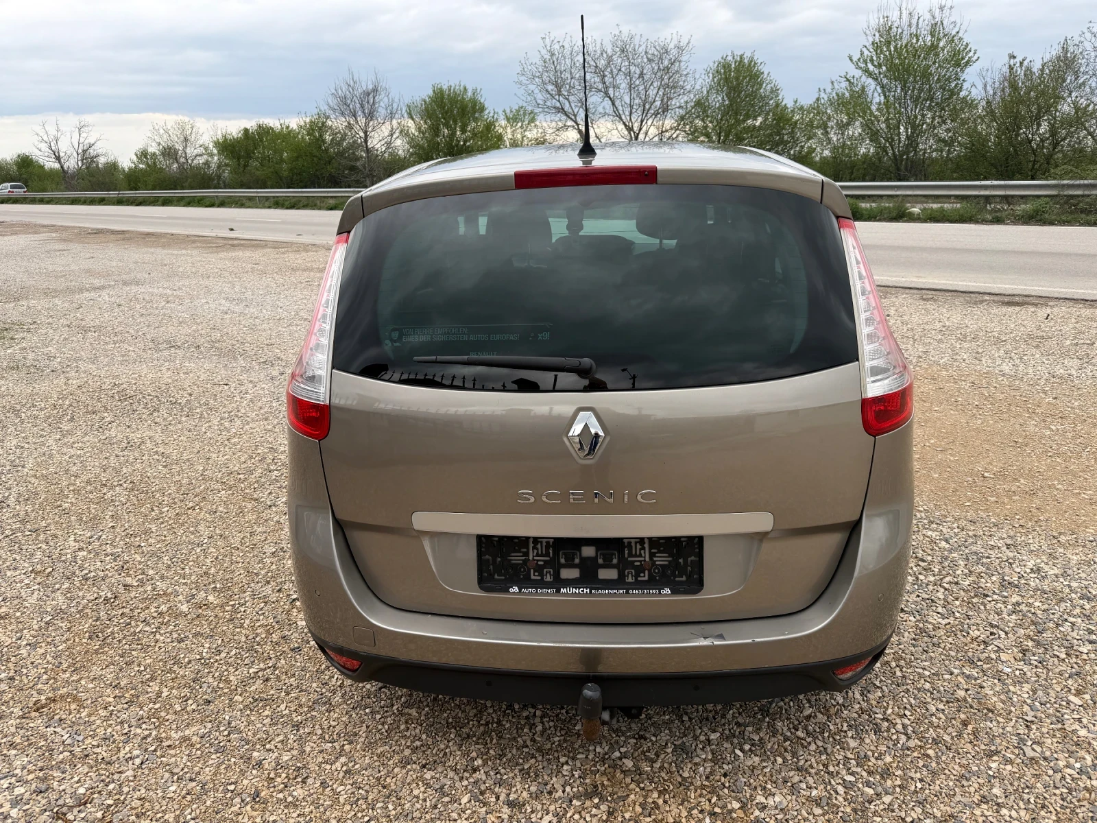 Renault Grand scenic 1.4 I ЧИСТО НОВ - изображение 2