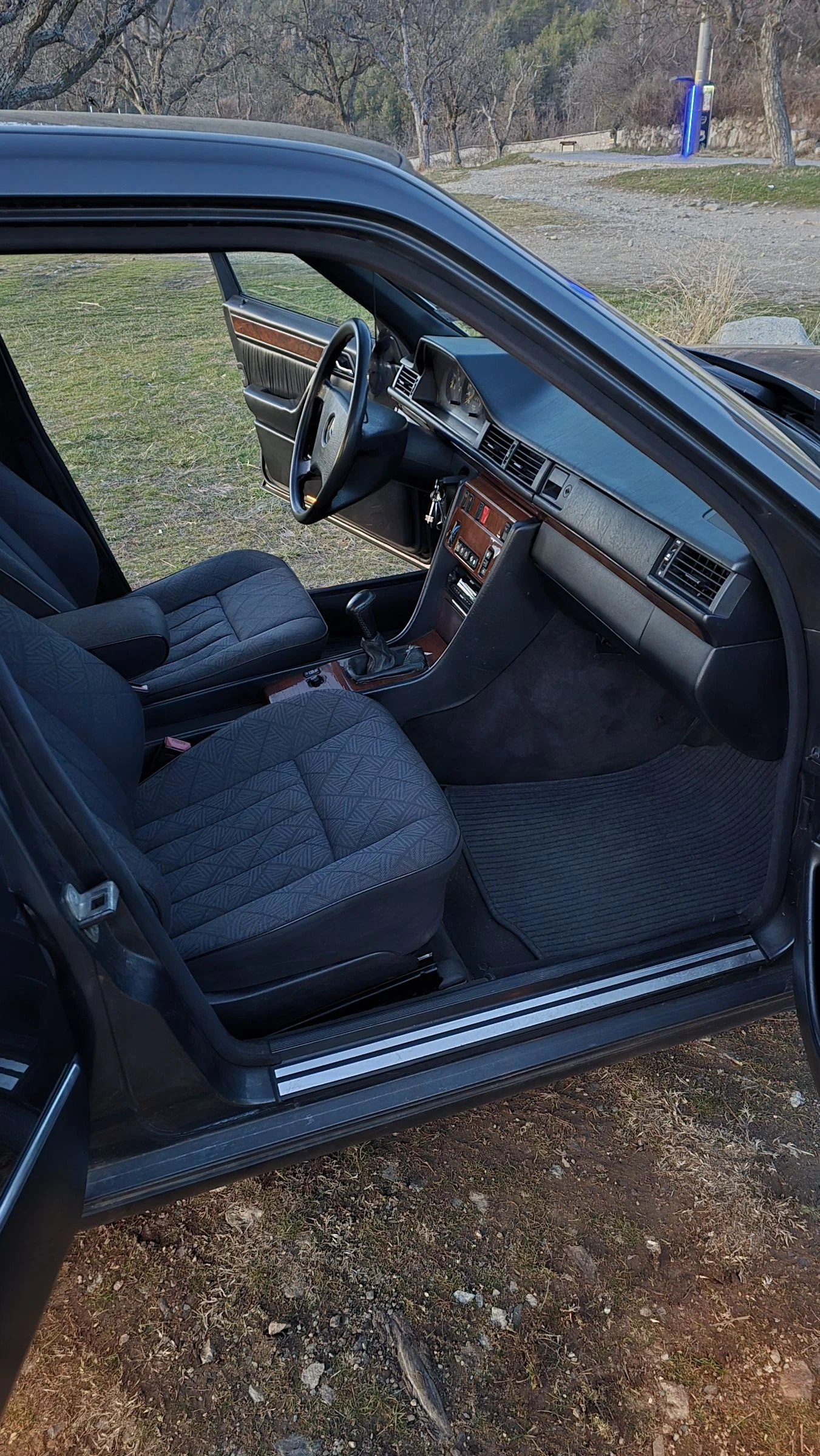 Mercedes-Benz 124 250 TurboDiesel - изображение 8
