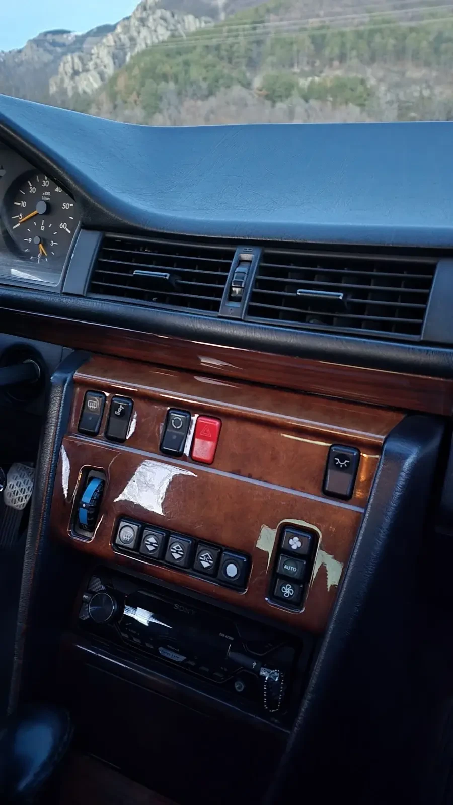 Mercedes-Benz 124 250 TurboDiesel - изображение 7