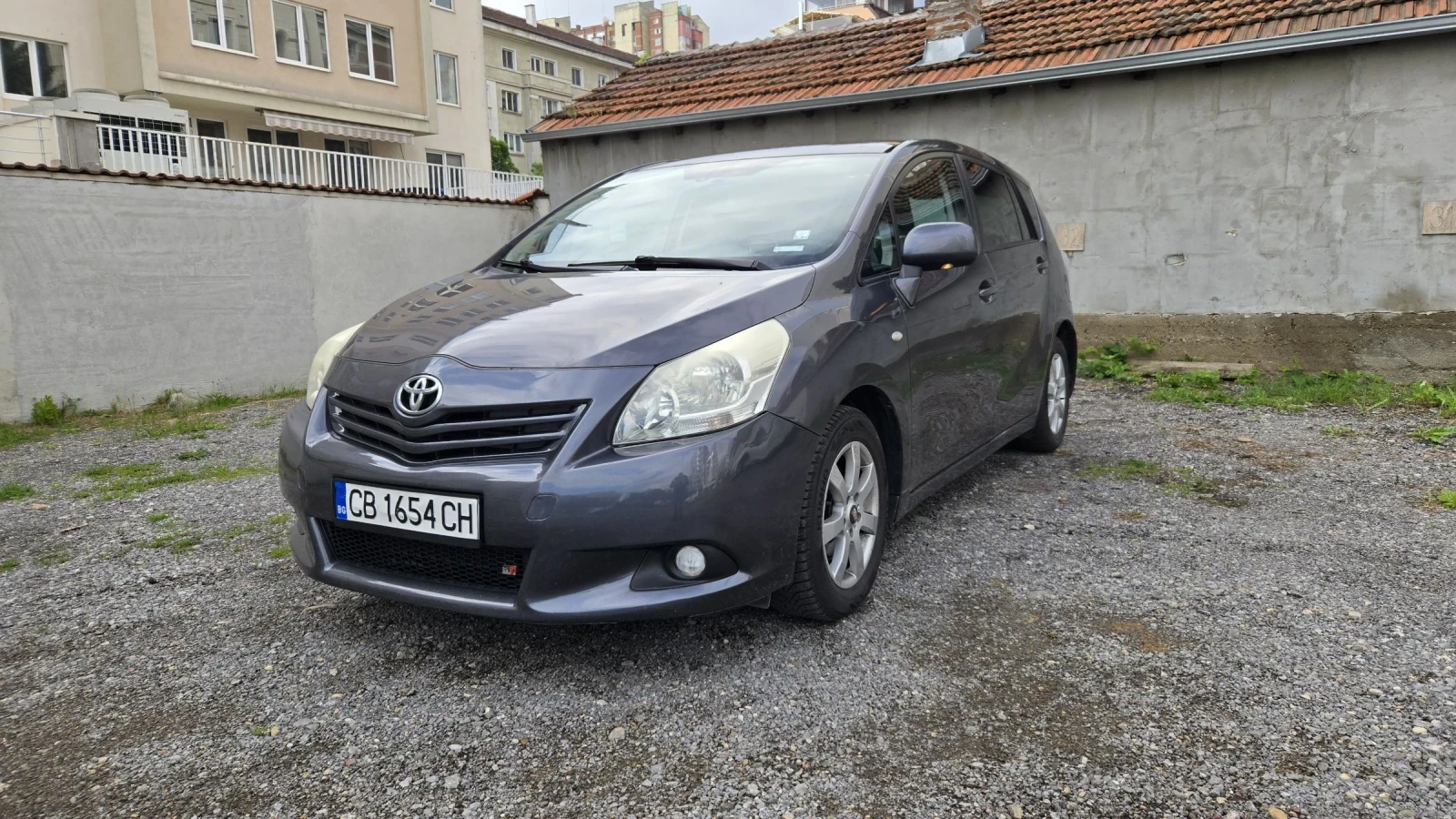 Toyota Verso Toyota Verso 2.0 D4D   Panorama   Keyless   126 | Mobile.bg   1