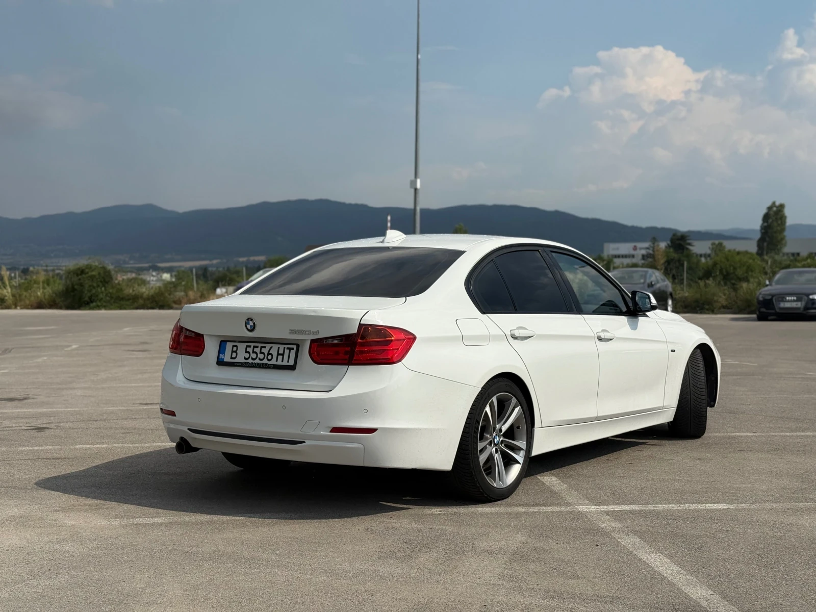 BMW 320 F30 Sport / Twin Power Turbo / HUD / Автомат  - изображение 6