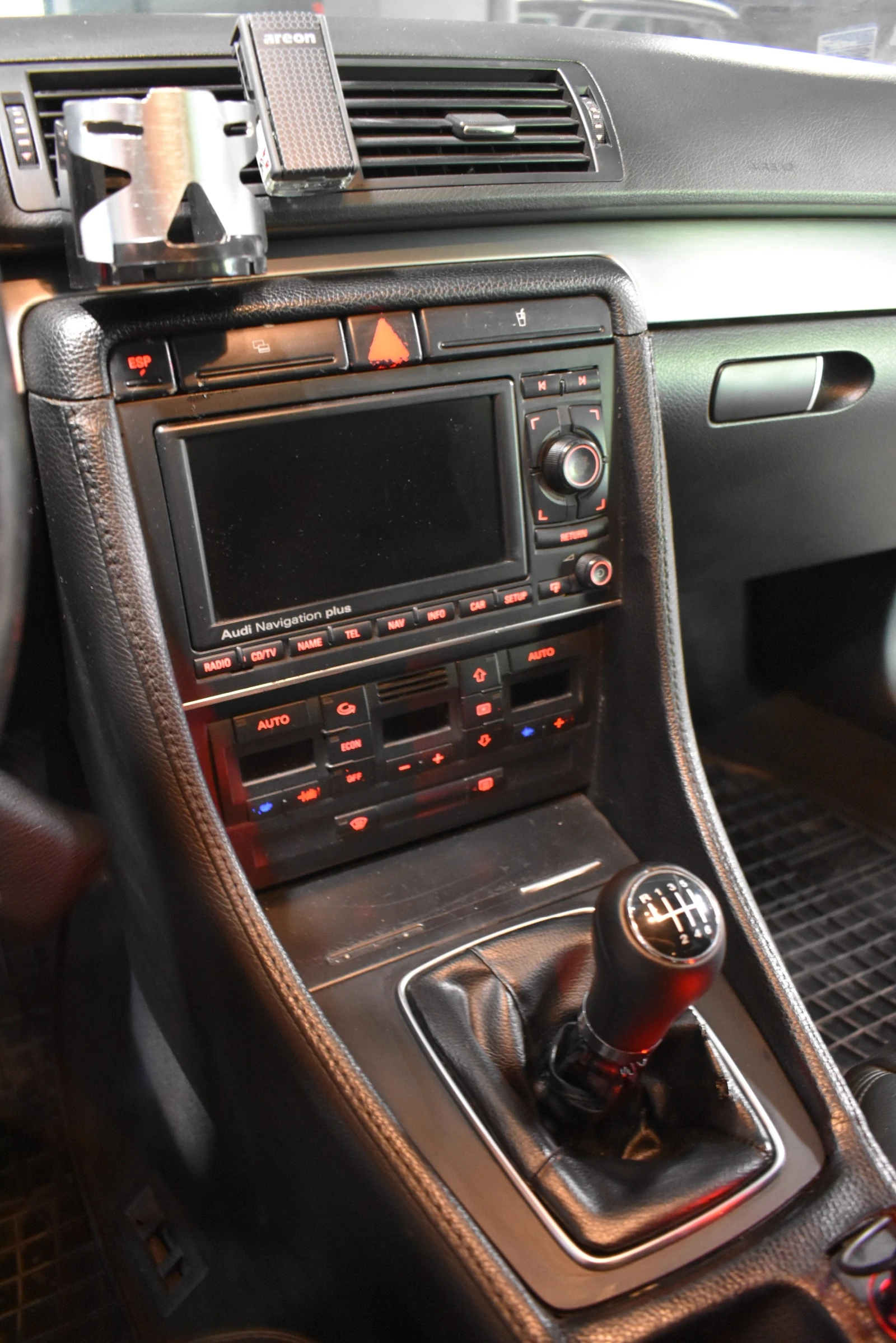 Audi A4 | Mobile.bg — изображение 16