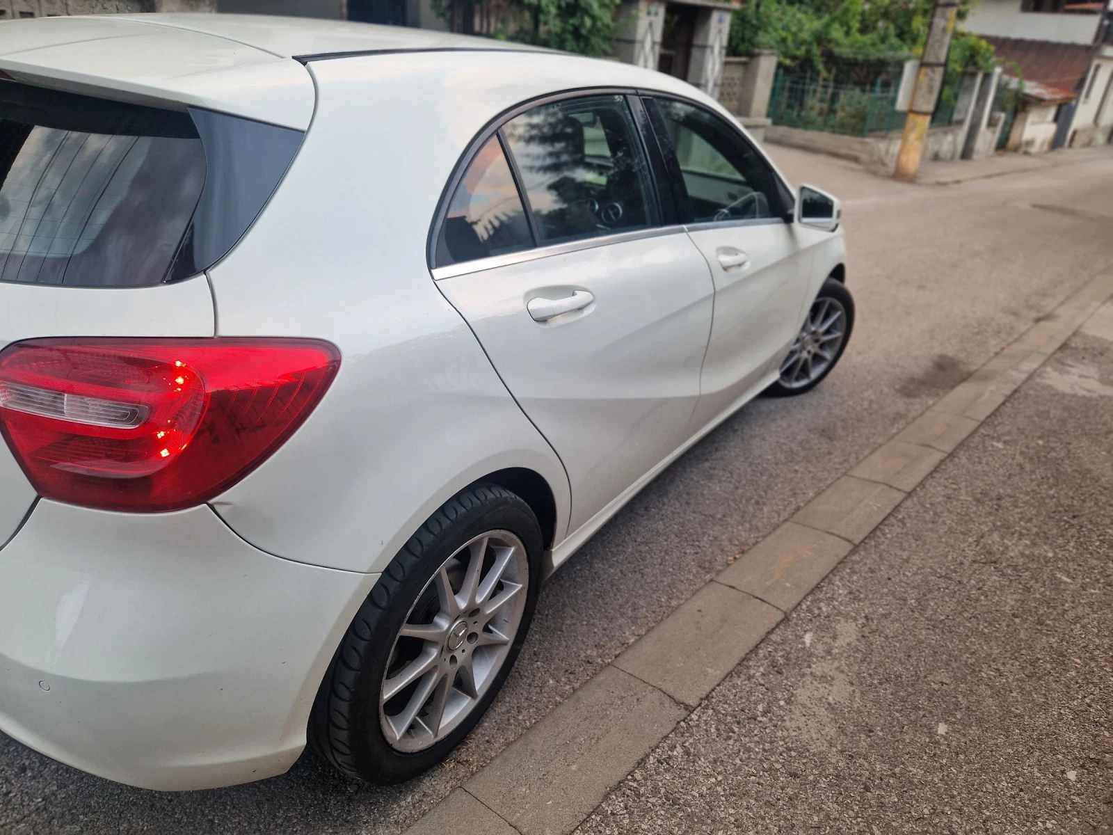Mercedes-Benz A 180 W176 - изображение 3