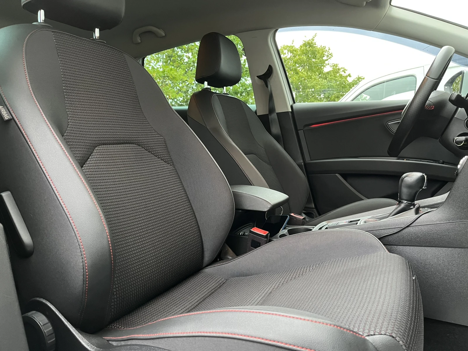 Seat Leon FR 1.5 TSI Automatic от България - изображение 8