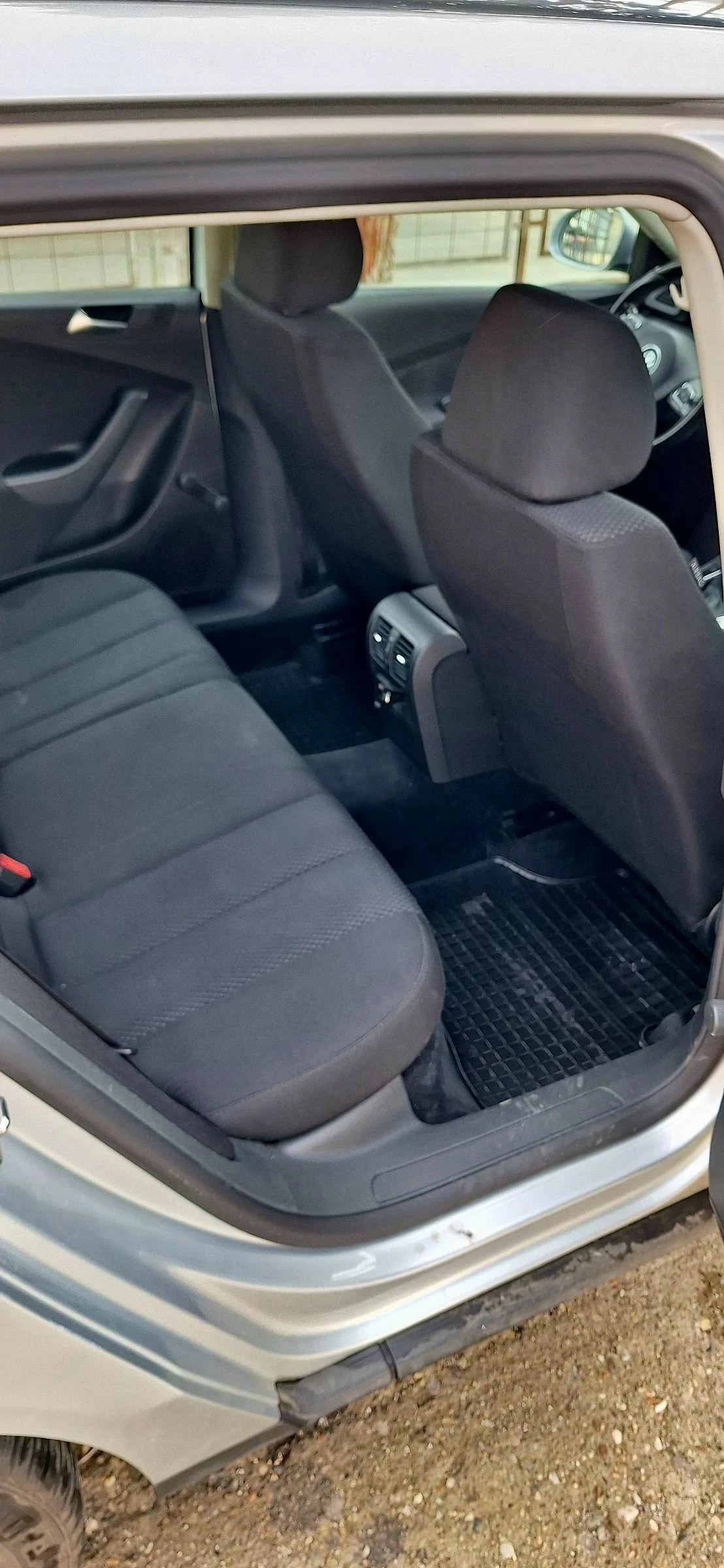 VW Passat B6 2.0TDI, снимка 9 - Автомобили и джипове - 53899552