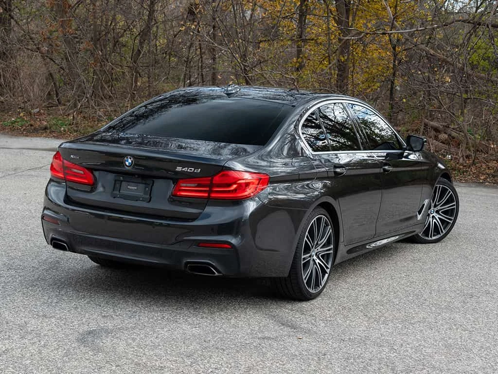 BMW 540 * 540d XDrive / No Accidents * CARFAX * ЦЕНА ДО БГ - изображение 4