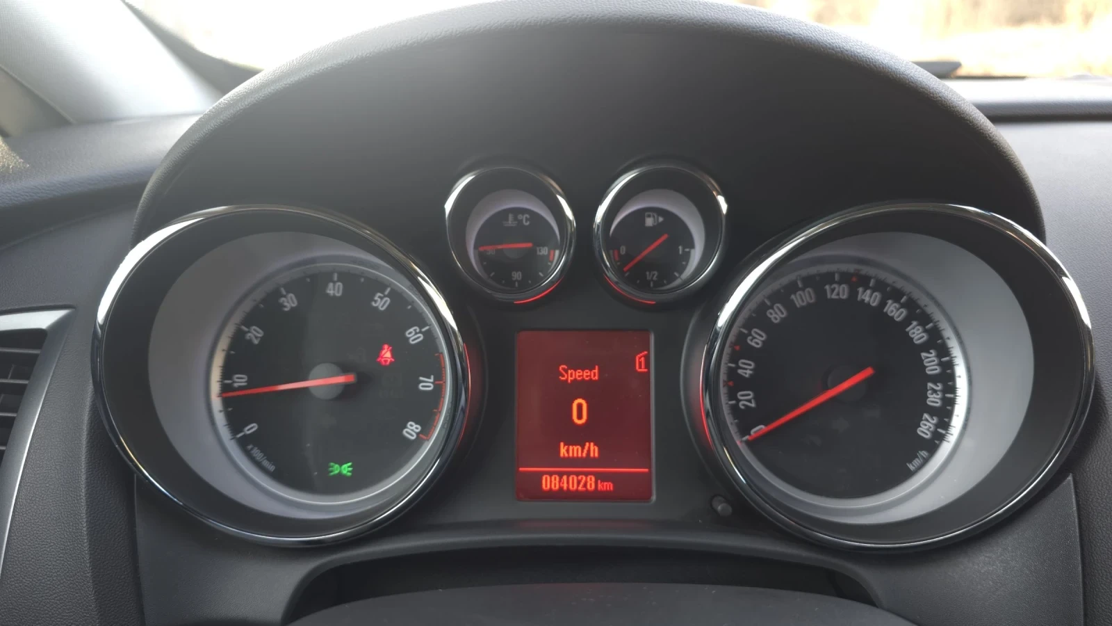 Opel Astra 1.6 TURBO GTC, снимка 13 - Автомобили и джипове - 53627461