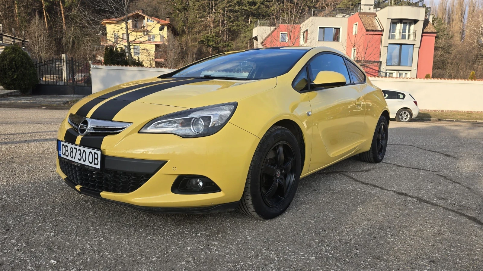 Opel Astra 1.6 TURBO GTC - изображение 4