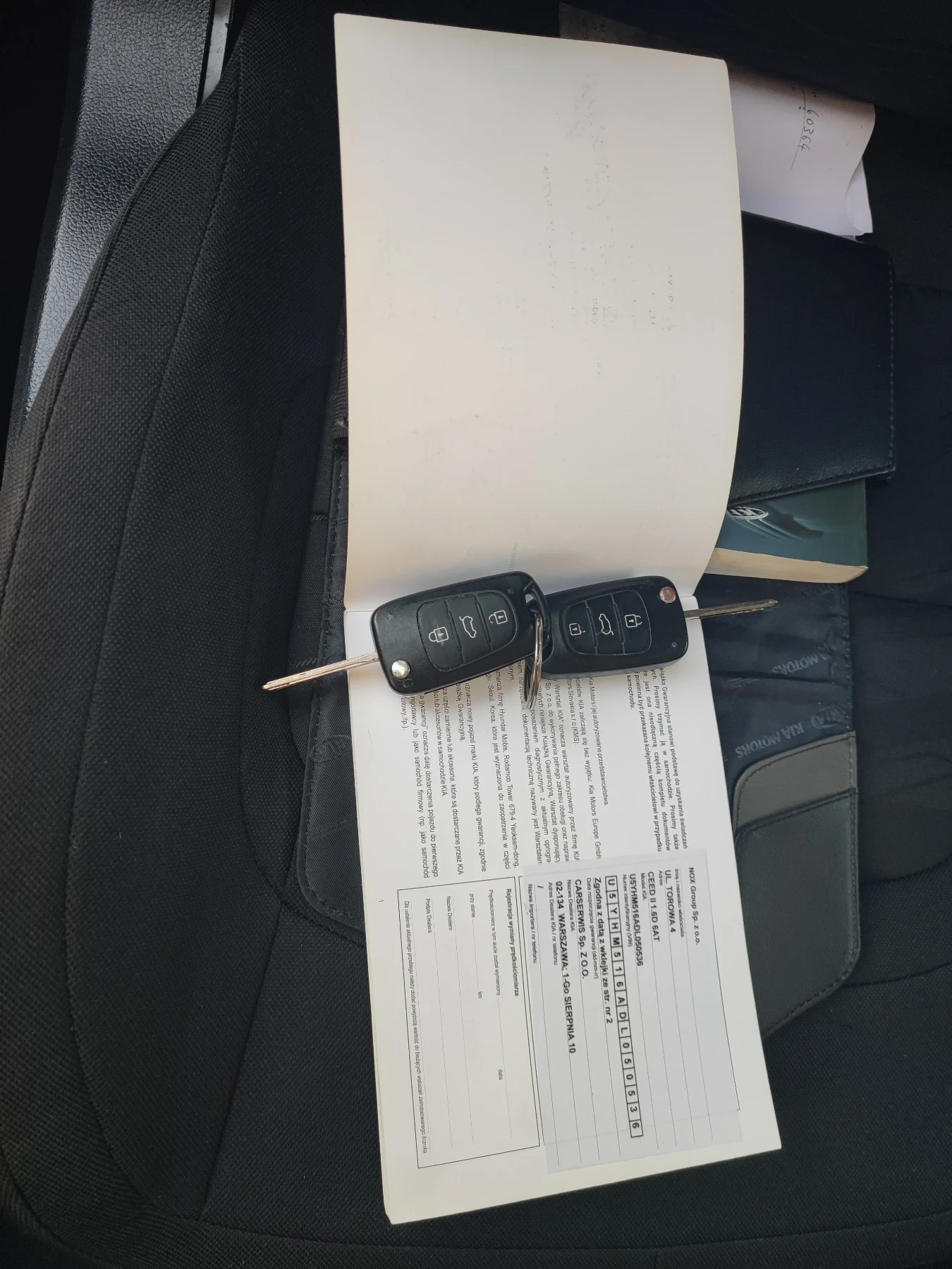 Kia Ceed 1.6 CRDI.90K, снимка 13 - Автомобили и джипове - 53722314