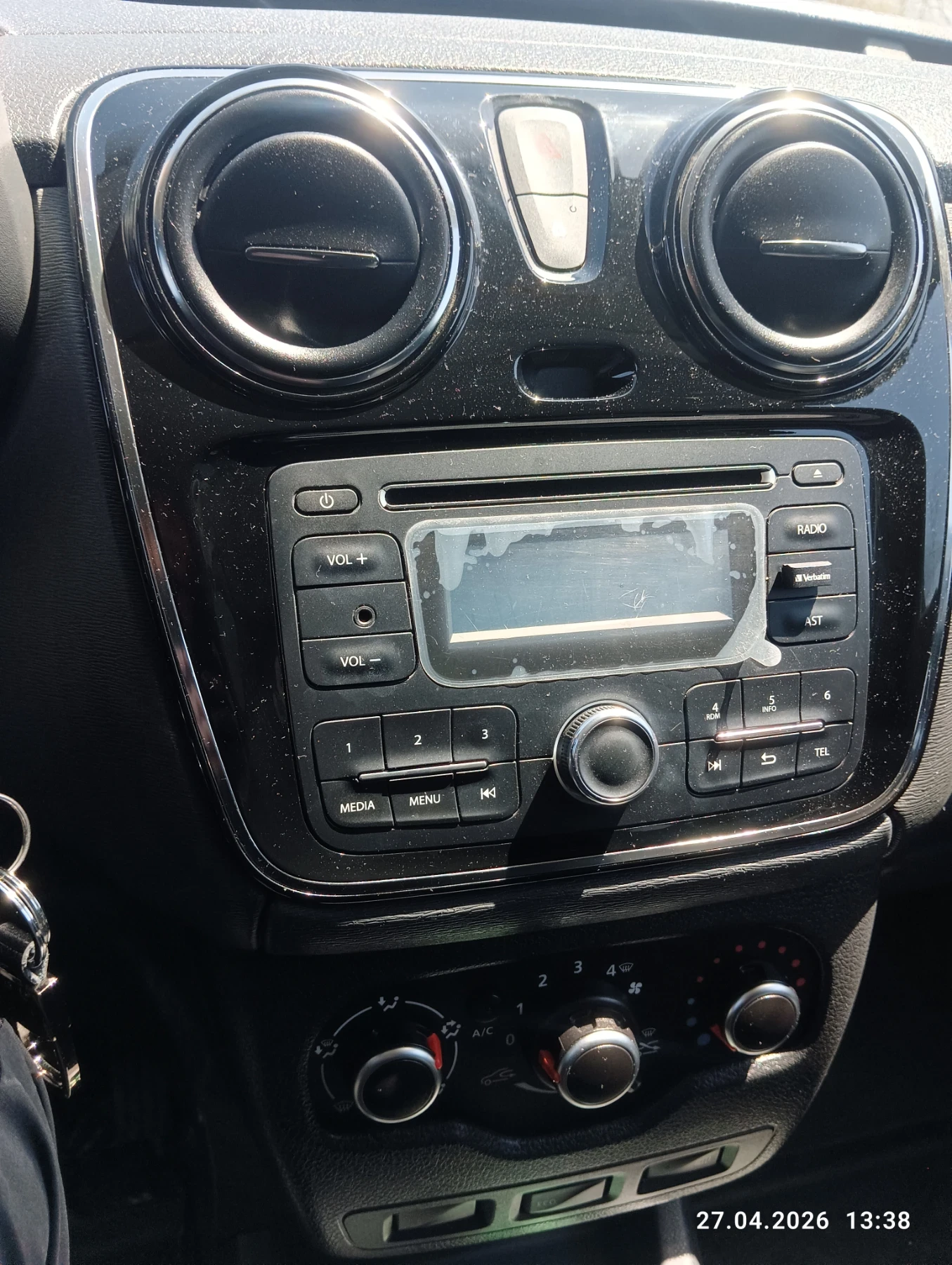 Dacia Dokker 1.5 dci /49 917 km, снимка 15 - Автомобили и джипове - 53827005